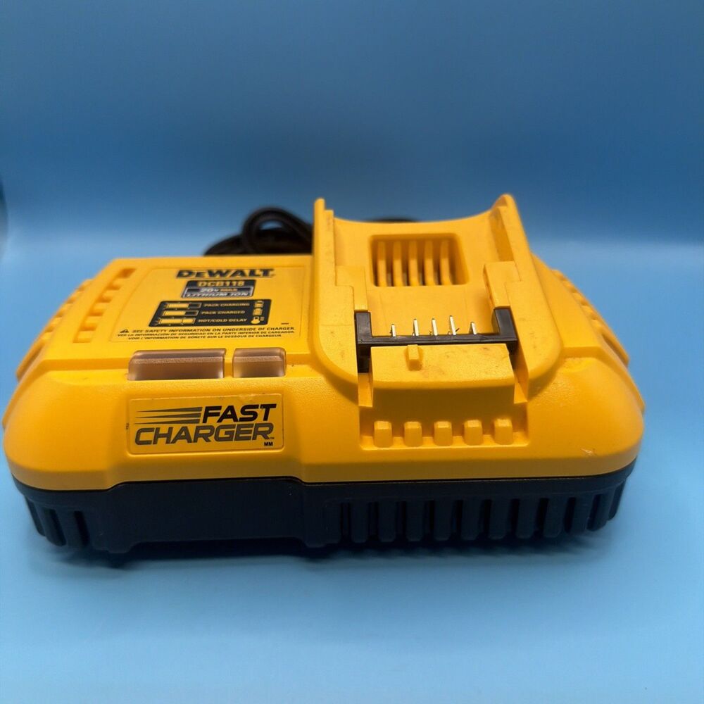 DEWALT DCB118 20V 60V MAX FLEXVOLT 8 Amp Fan Cooled Fast Battery Charger